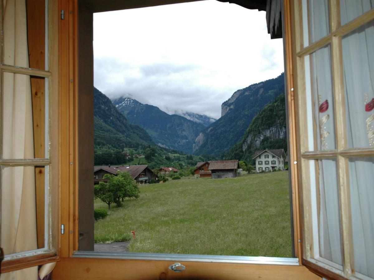 Pristine Home In A Charming Village Large Grassy Sunbathing Area View Of The M Nch And Jungfrau 빌더스빌 외부 사진