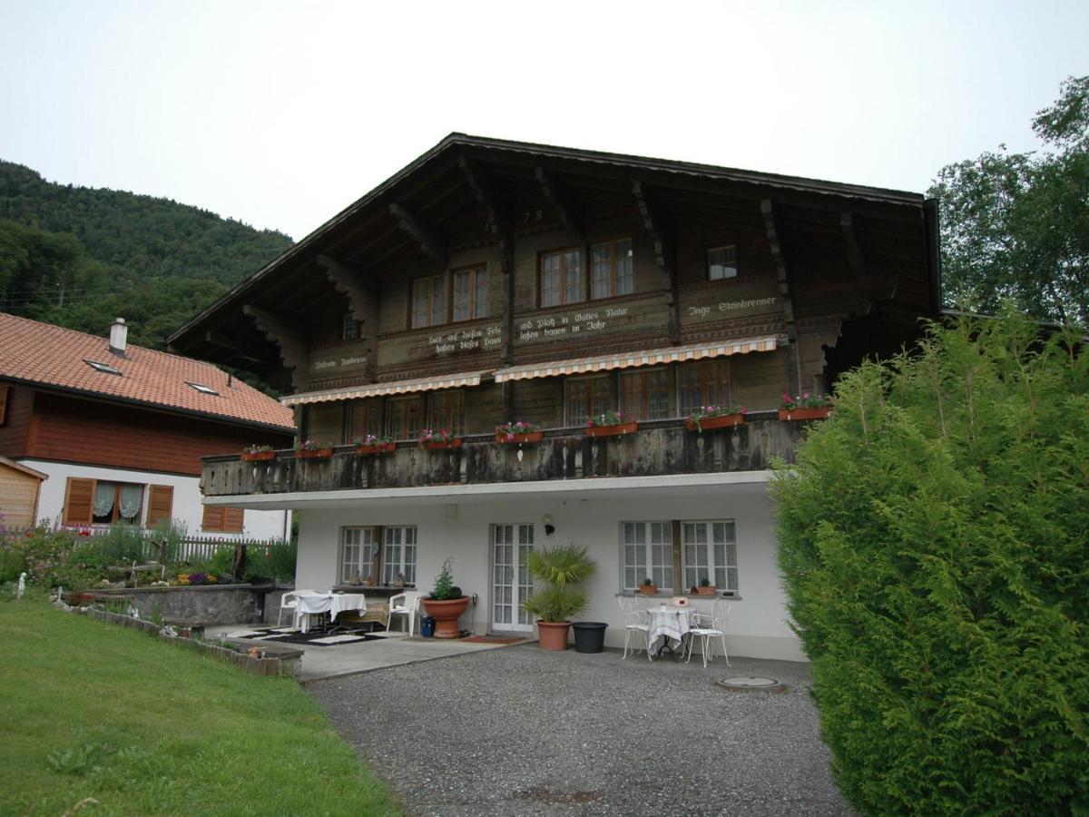 Pristine Home In A Charming Village Large Grassy Sunbathing Area View Of The M Nch And Jungfrau 빌더스빌 외부 사진